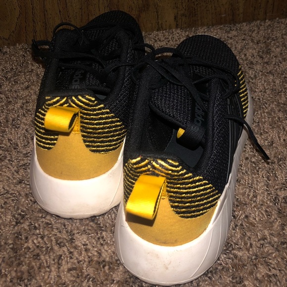 Adidas Questar Flow size 12 - Picture 5 of 5